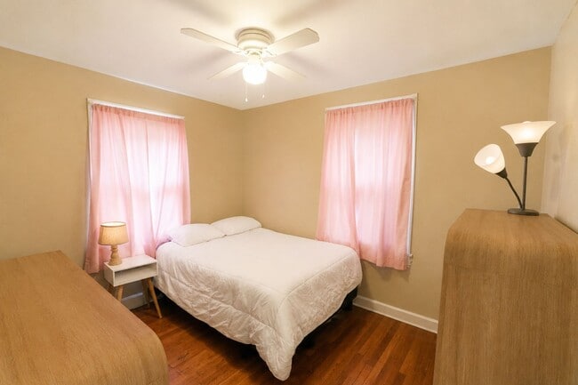 Photo - 512 Addison Ave