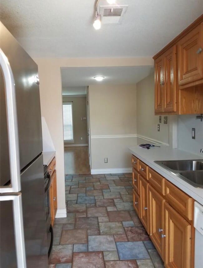 Photo - 4210 Wyatt St Unit 7
