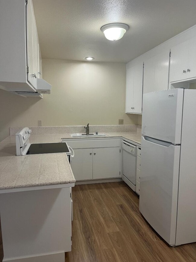 Photo - 1281 Juniper Dr