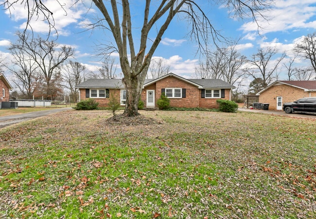 Building Photo - 134 Dave Dr