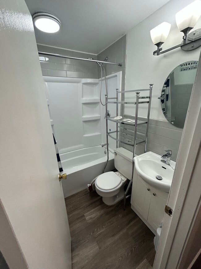 Photo - 3401 10th Ave