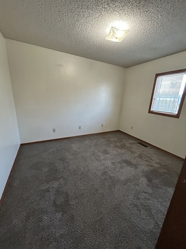 Photo - 401 E Adams St Unit 401 E. Adams Apt. A