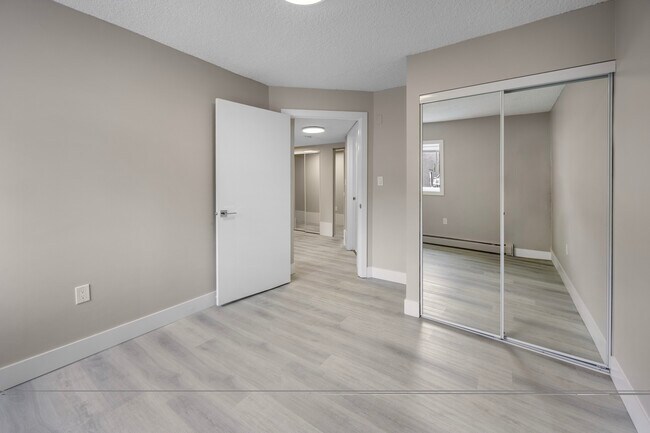 Photo - St. Charles Apartments