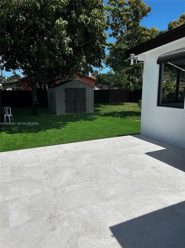 Photo - 801 NW 35th Ave Unidad 1