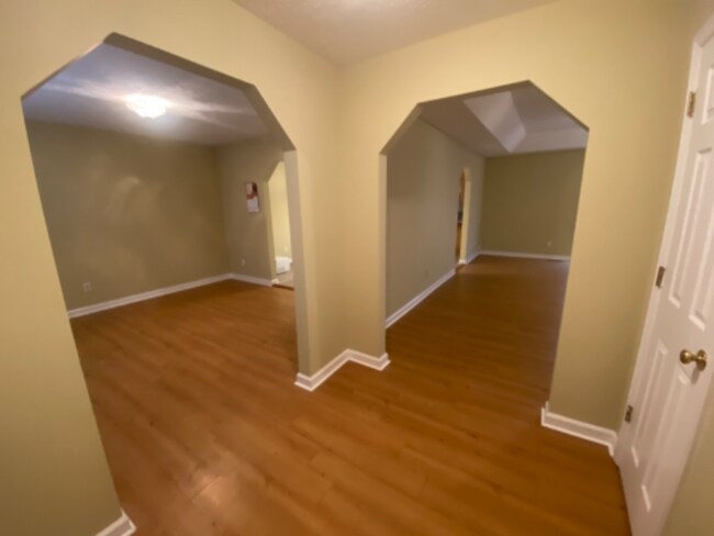 Photo - 133 Sharon Dr