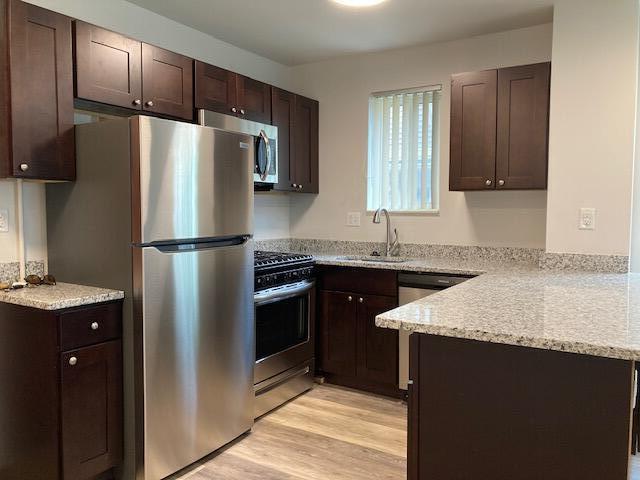 Building Photo - 912 Oakland Ave Unit 5