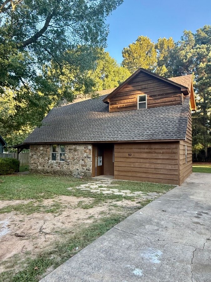 Photo - 92 Sycamore Cir