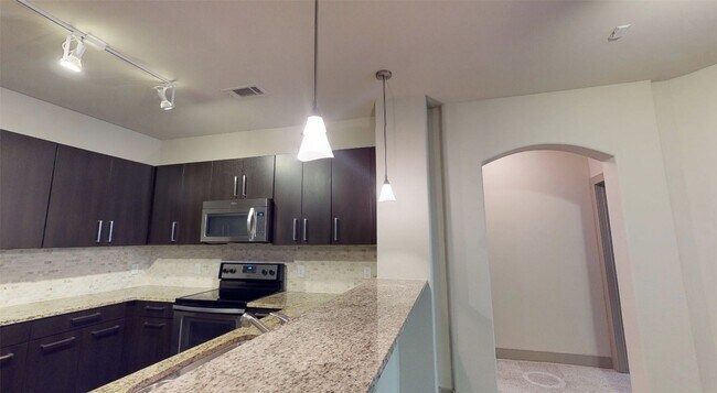 Photo - 1340 W Gray St