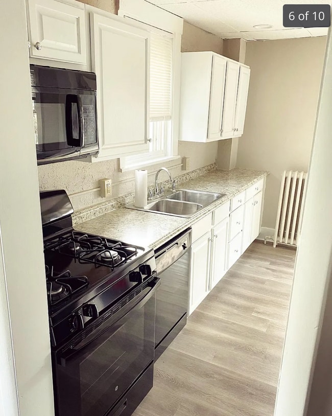 Photo - 229 State St Unidad #2