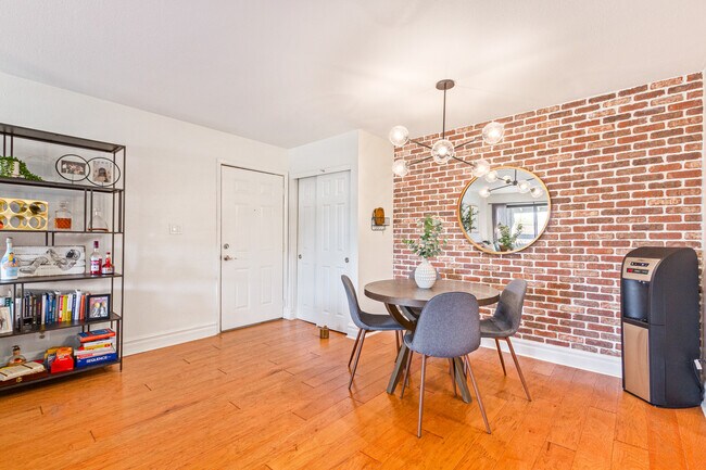 Photo - 3825 E Camelback Rd Unit 237