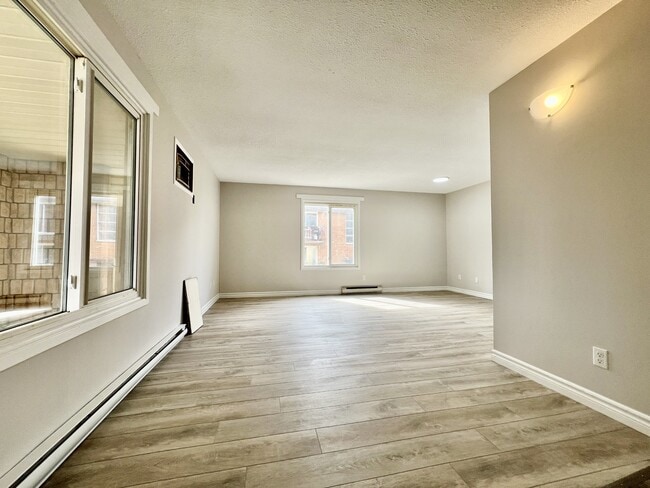 Photo - 6 Sarah Crescent Unit 6