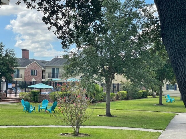 Photo - Arbors At Belleair Apartments