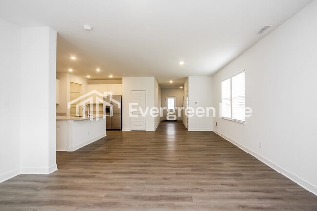 Photo - 936 Penrose Pl