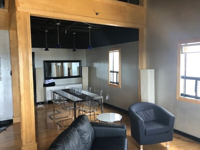Photo - University Tower Upgraded Pent House! Unit 908