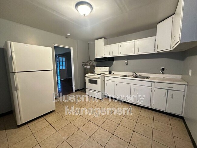 Photo - 450 4th Thomas St