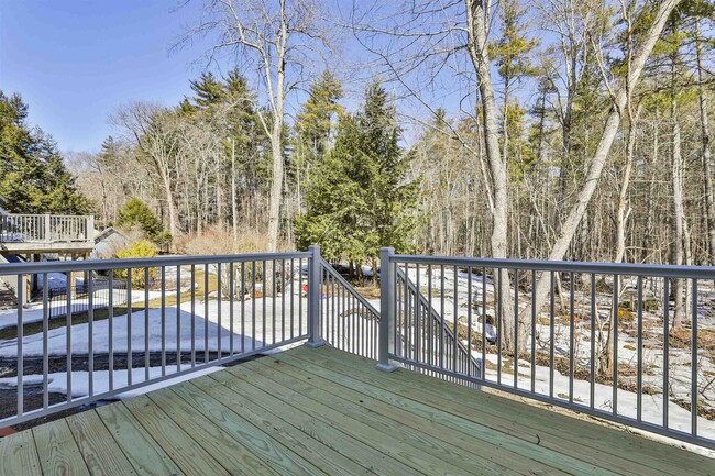 Photo - 22 Reeds Ferry Way
