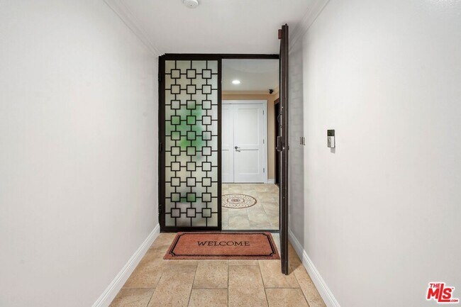 Photo - 440 N Oakhurst Dr Unidad 101