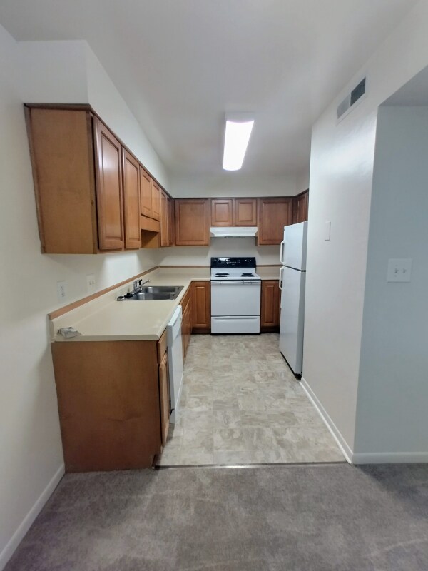 Photo - 600 Reusens Rd Unit F63