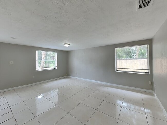 Photo - 802 Lincoln Ave