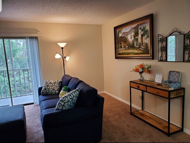 Photo - 101 Bent Tree Dr Unit B4