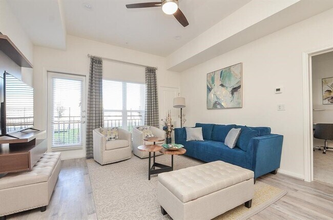 Photo - 1207 Grand W Blvd Unit 1G