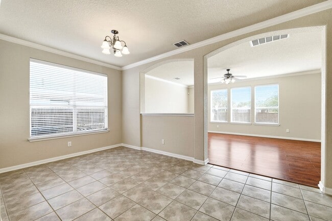 Photo - ***APPLICATION CURRENTLY UNDER REVIEW***Spacious Cul-de-sac home located close to Seaworld, Lackl...