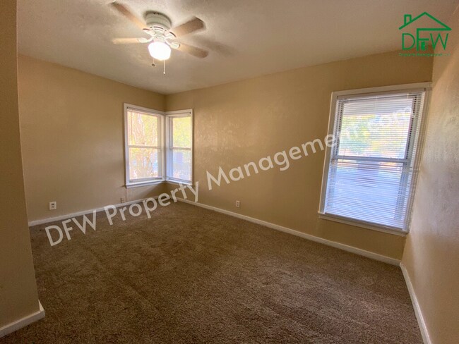 Photo - 5713 Highland Ave