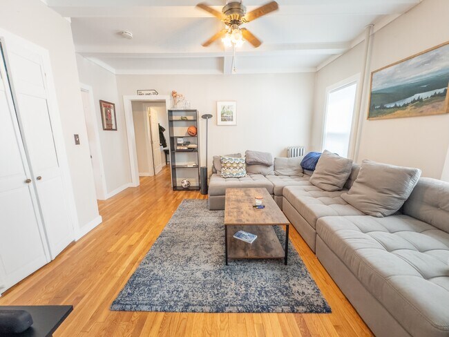 Building Photo - 55 Hall Ave