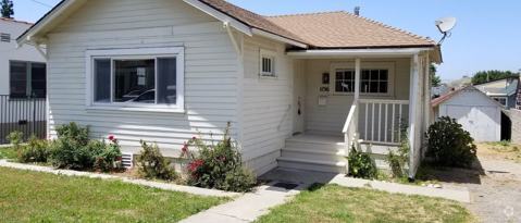Building Photo - 1156 Peach St Rental