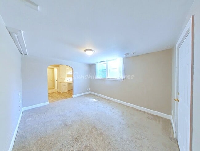 Unit 1 Living room - The Highland at 936