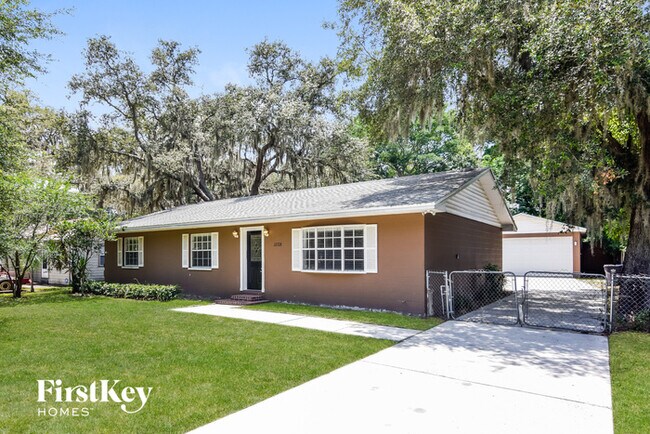 7006 N Oregon Ave Tampa Fl 33604 Realtor Com