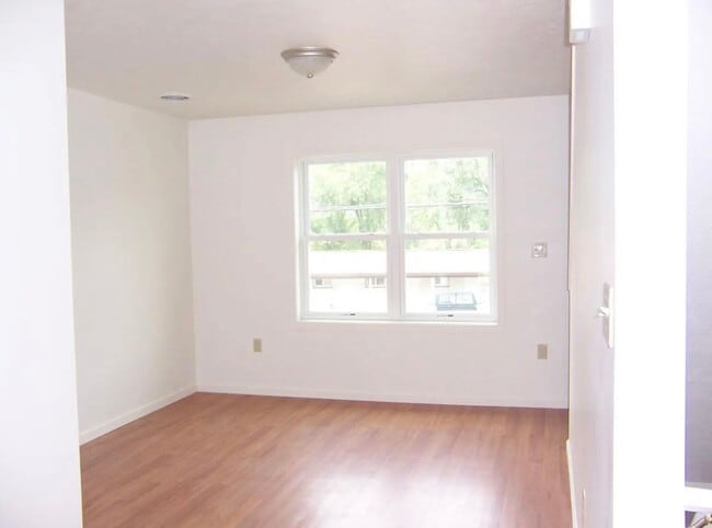 Photo - CLEMENS LANE 137/139 Unit 137