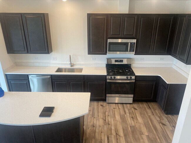 Photo - 638 Wolverine Dr