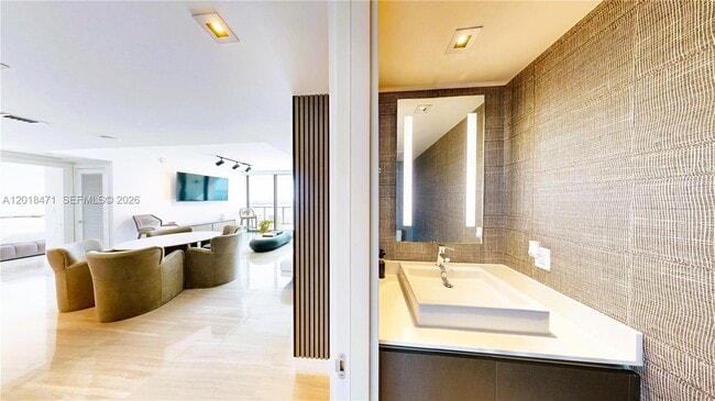 Photo - 1451 Brickell Ave Unit 2502
