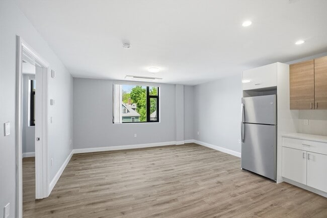 Photo - 632 Centre St Unit 302