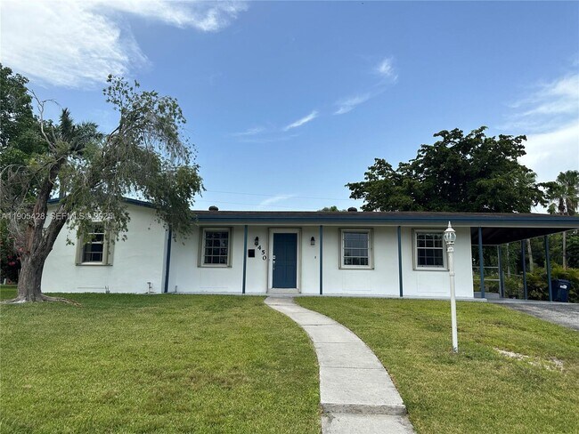 Building Photo - 9450 SW 181st Terrace