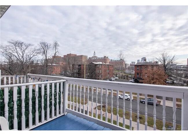 Building Photo - 15 Imlay St Unit 3S