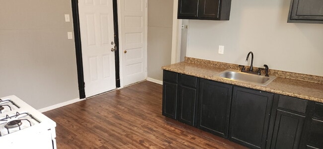 Photo - 4643 Louisiana Ave