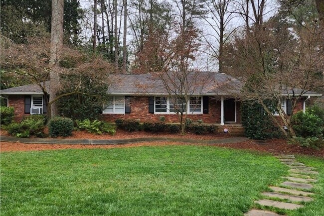 Building Photo - 376 Cochran Dr NW