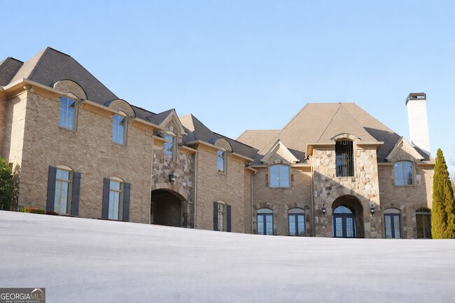 Photo - 453 Londonberry Rd NW