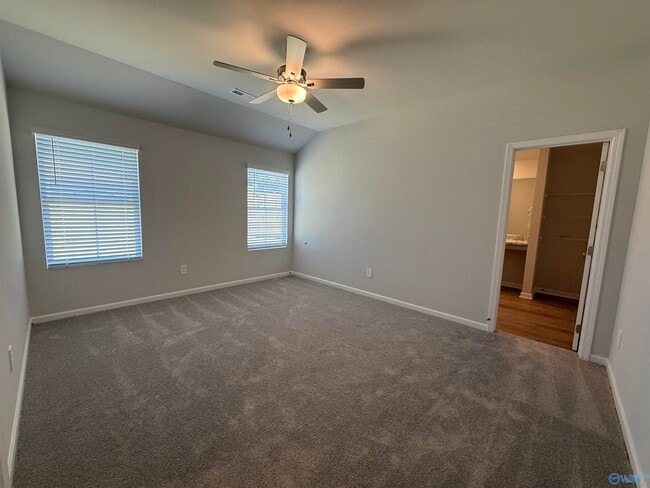 Photo - 205 Six Pence Ct