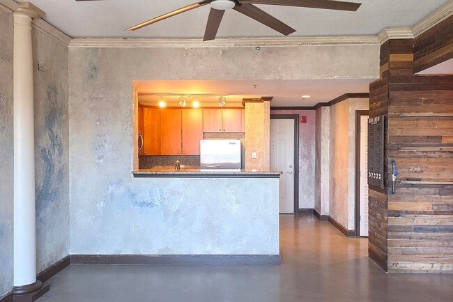 Photo - 225 River Rd