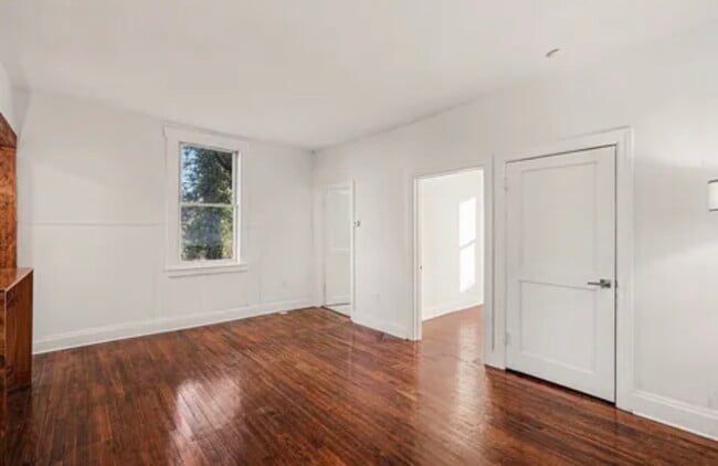 Photo - 406 E 38th St Unidad 1