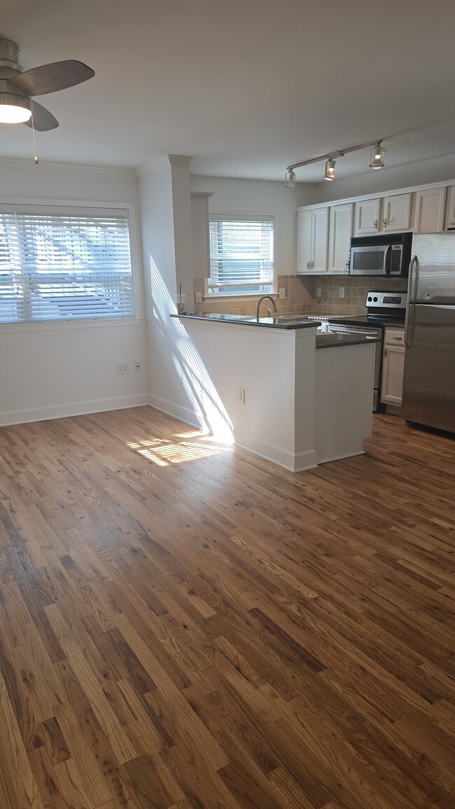 Photo - 48 Peachtree Ave NE Unit Buckhead Square