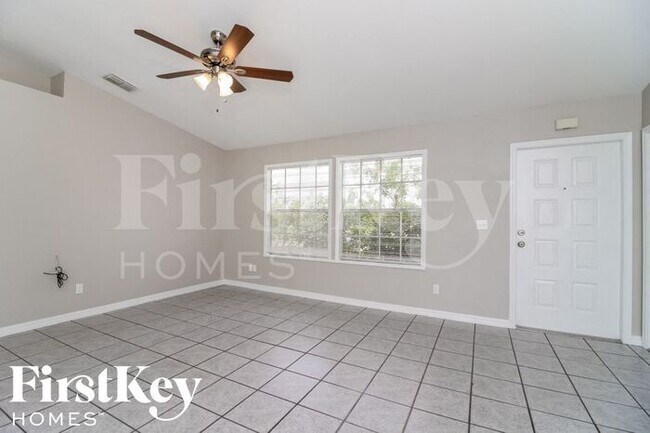 Photo - 222 NW 28th Ct