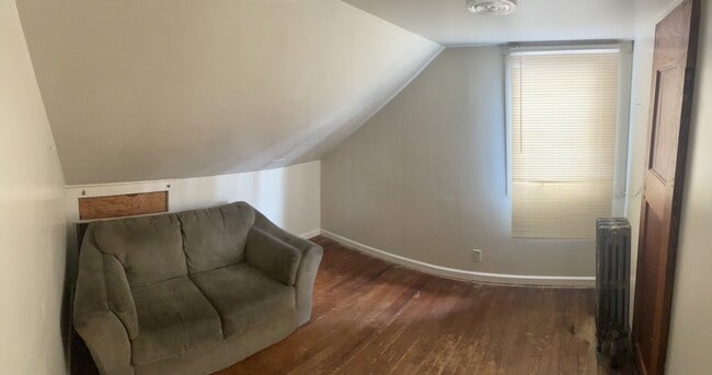 Photo - 122 E Hamilton Ave