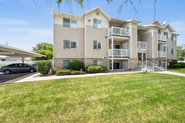 Photo - 3860 McCall St E Unit 3C