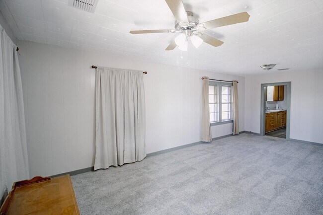 Photo - "Charming 2-Bedroom Retreat with Spacious 1411 sq. ft. Layout on Baylor Street, Lubbock!"