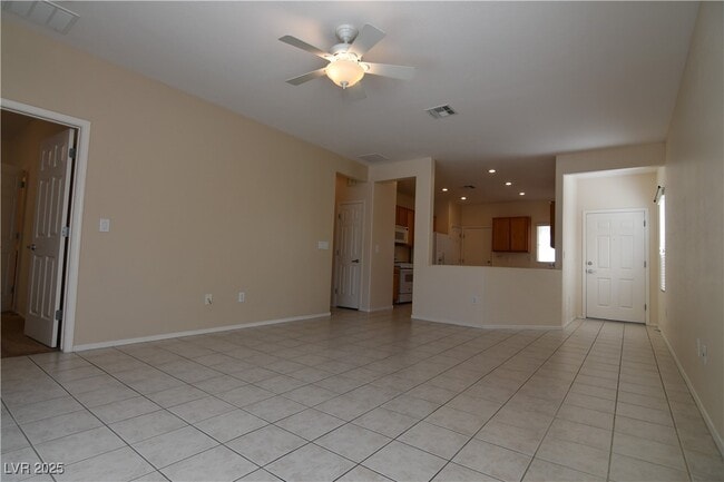 Photo - 3617 Kittiwake Rd