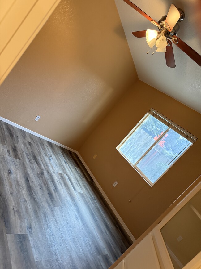 Photo - 1102 Kirksey Dr